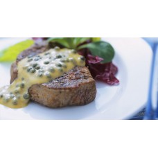 Rinderfilet in Grüner Pfeffersauce mit Beilage (Rosmarin Kartoffeln und Gemüsen)